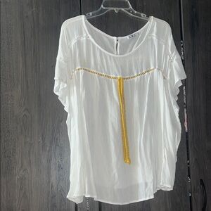 white top size 4XL